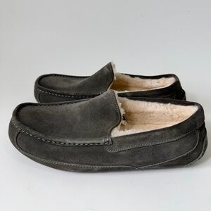 Ugg Men’s Ascot Sherpa Lined Slippers Brown Size 11